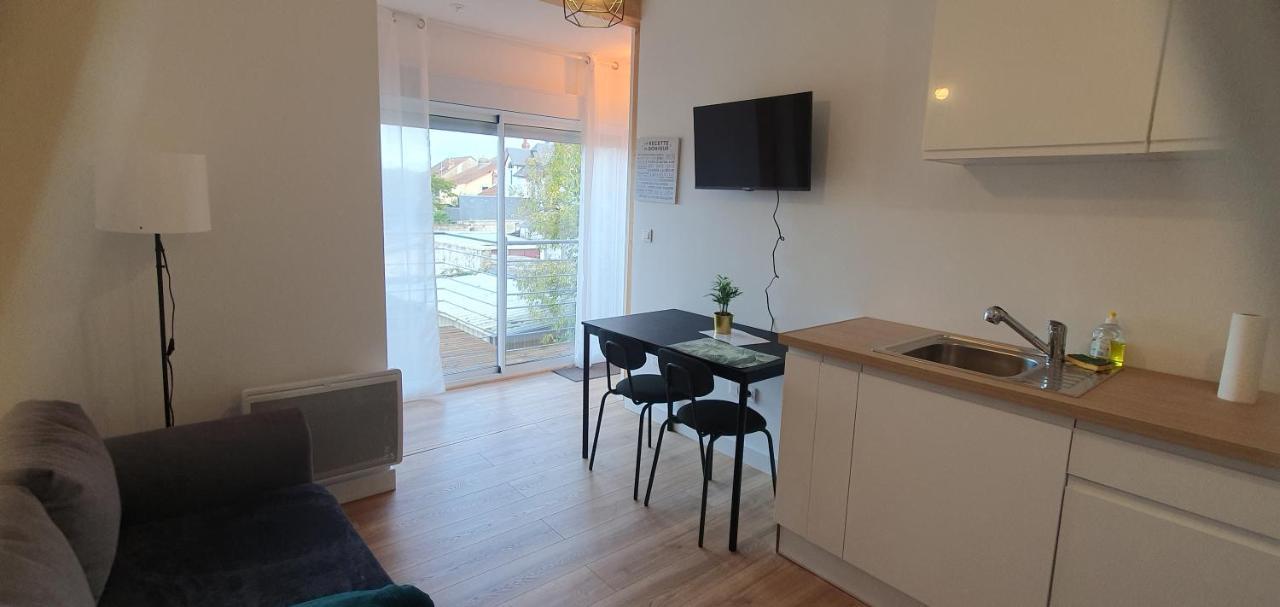 Charmant T2 Avec Grande Terrasse Quartier Jardin Massey Tarbes Exterior photo